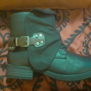 Womens boots